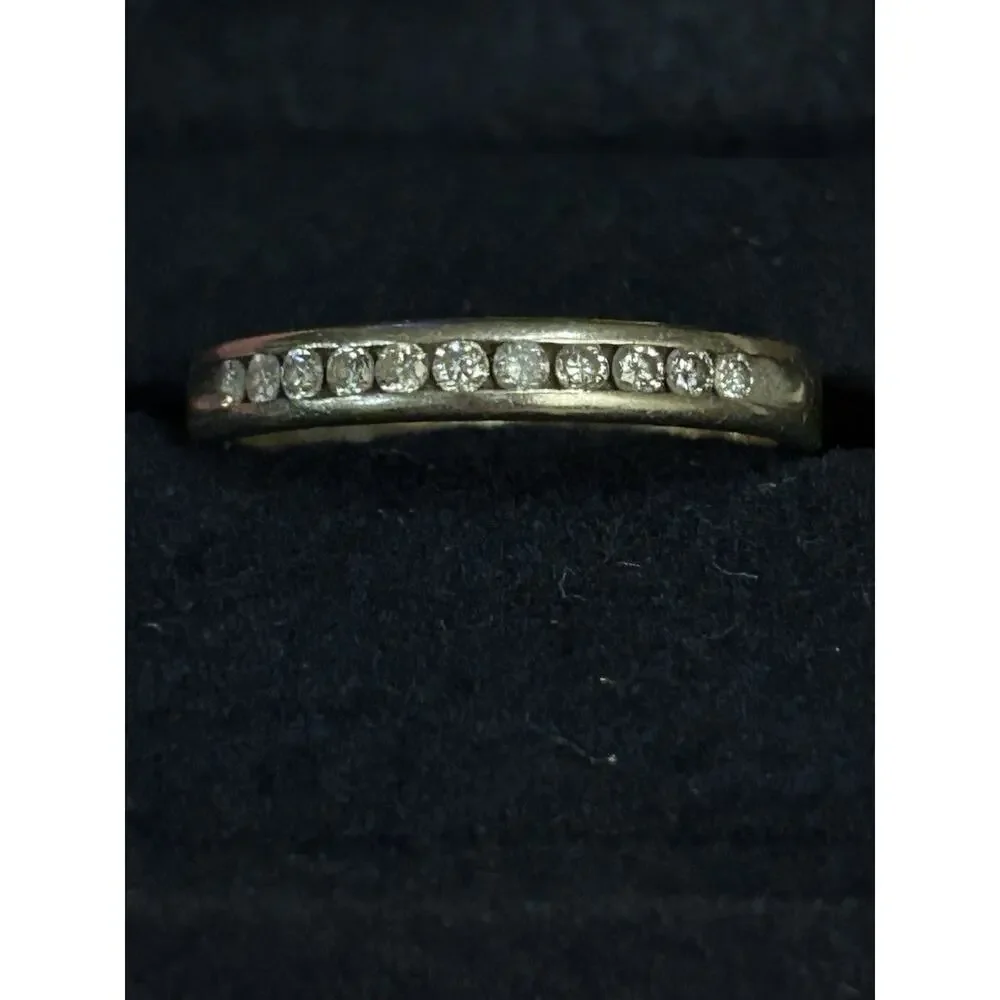 Vintage Rogers 1/4 CTW Diamond Channel Wedding Band Ring Size 8 w/ Box